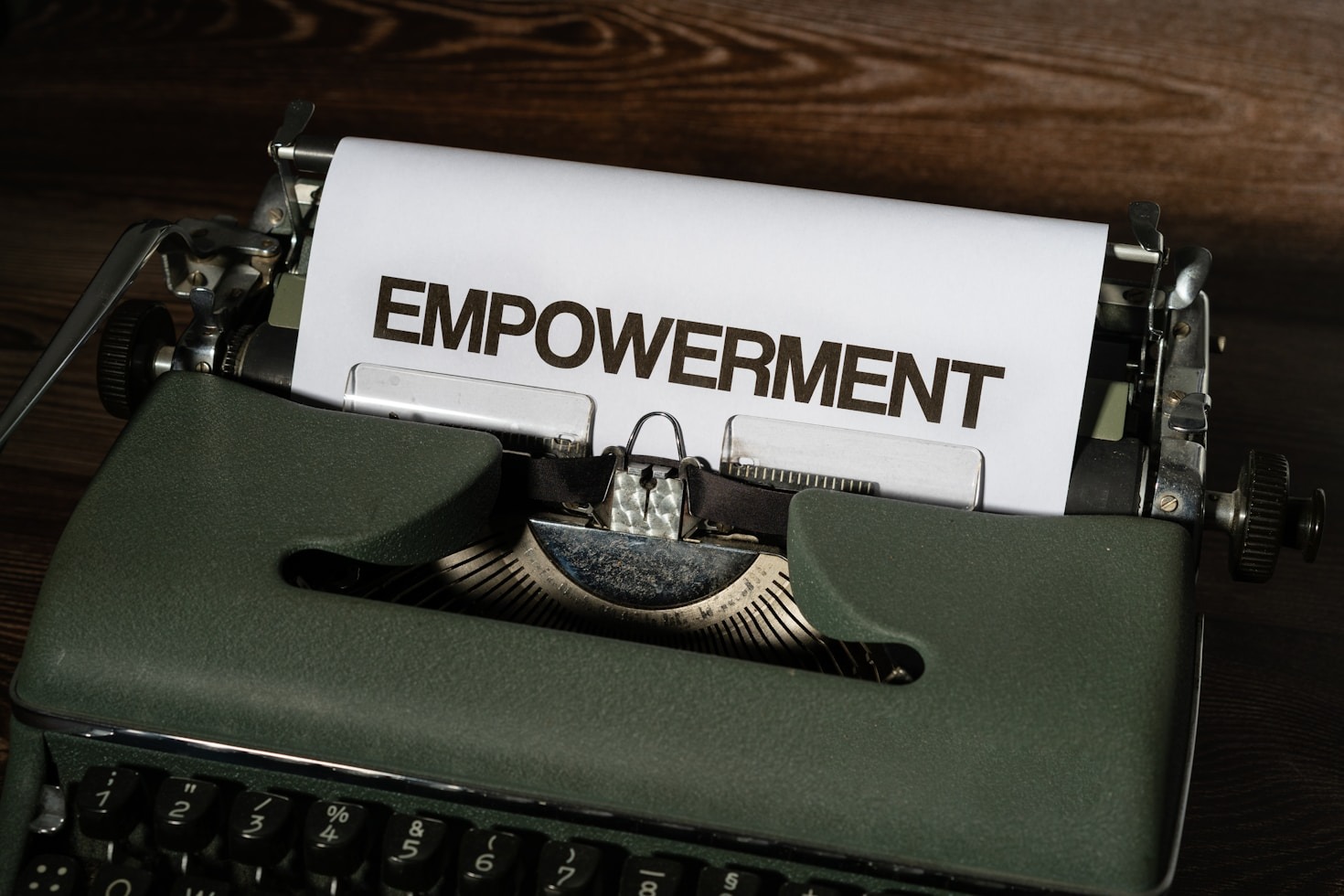 Private Sector vs Government Jobs: Pros and Cons